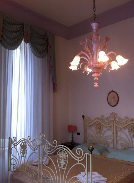 Antica Dimora Villa Della Lupa Lecce Ruang foto